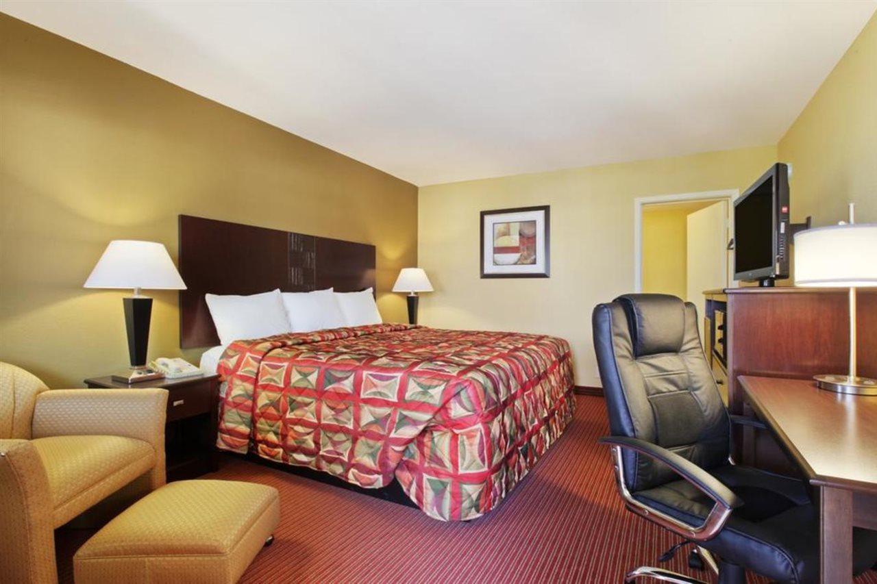 Super 8 By Wyndham Phoenix Downtown Chambre photo