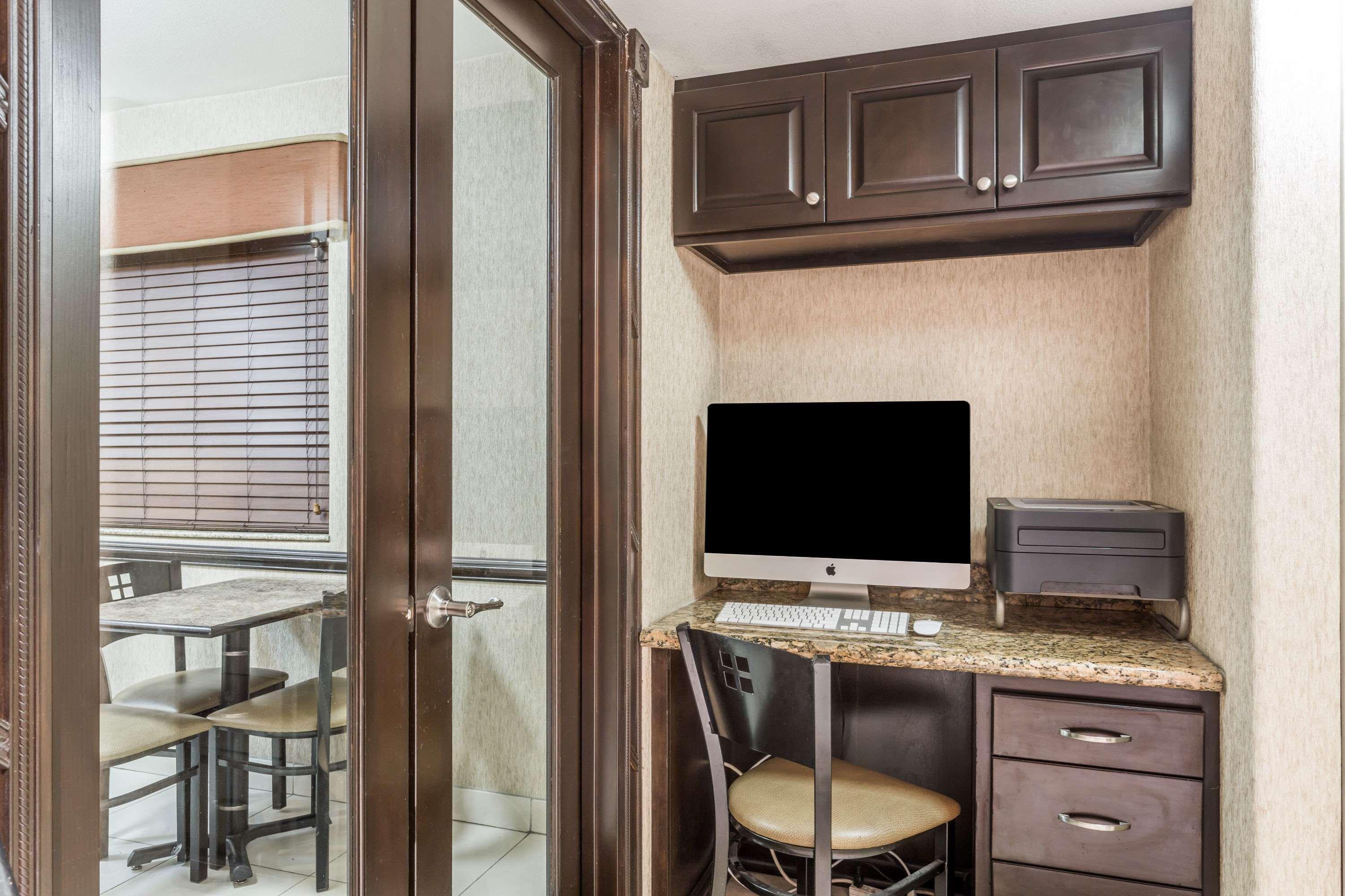 Super 8 By Wyndham Phoenix Downtown Extérieur photo